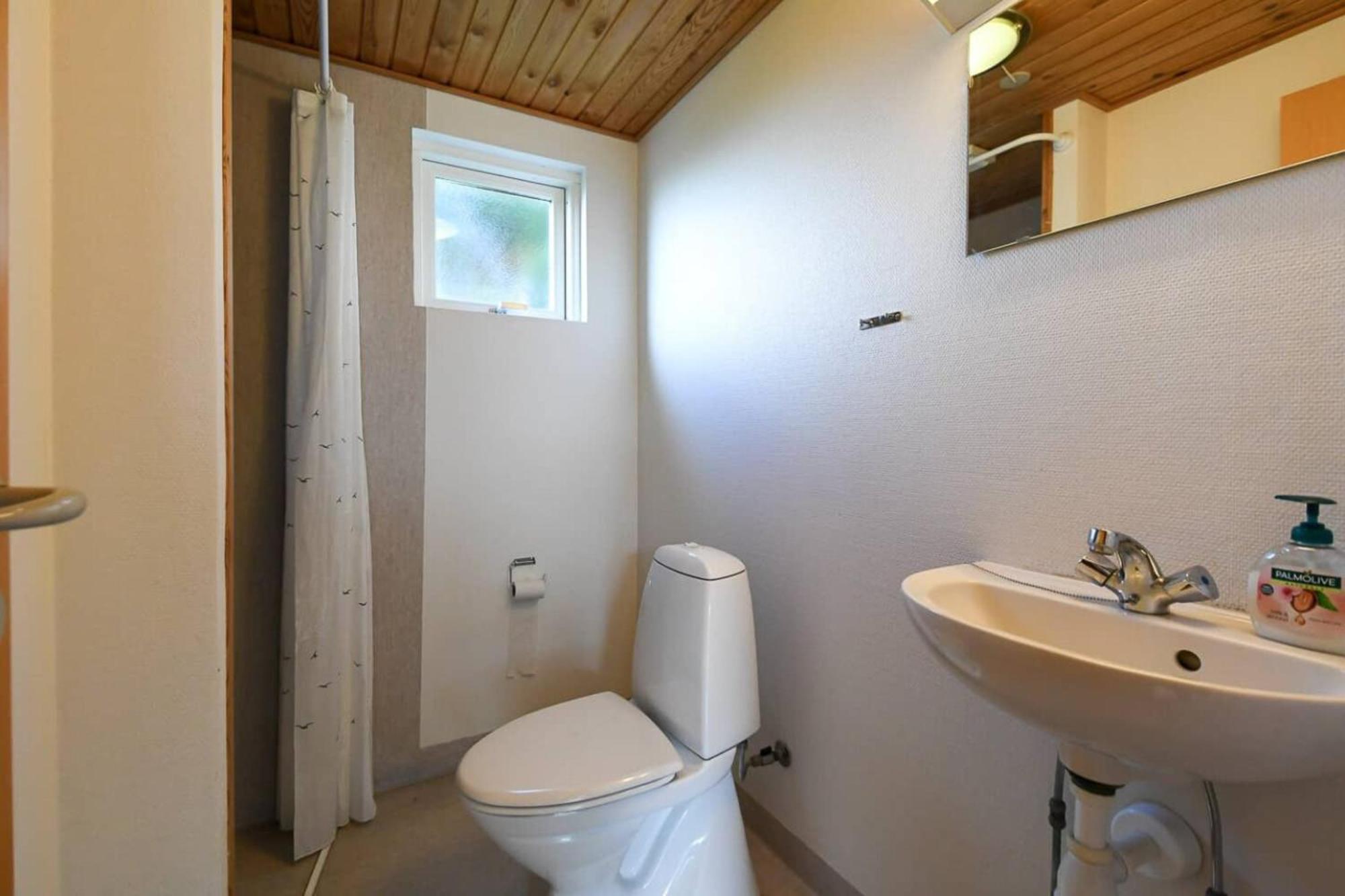 First Camp Skovlund Camping & Cottages Båring Zimmer foto