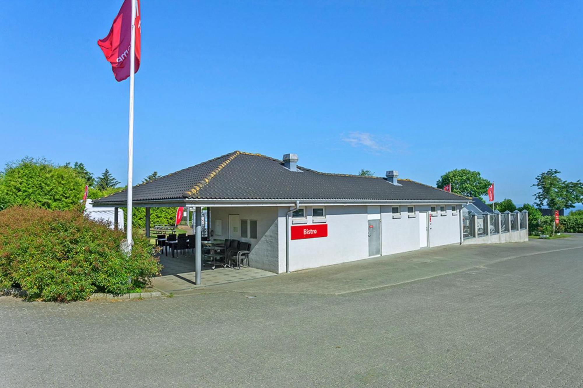 First Camp Skovlund Camping & Cottages Båring Exterior foto